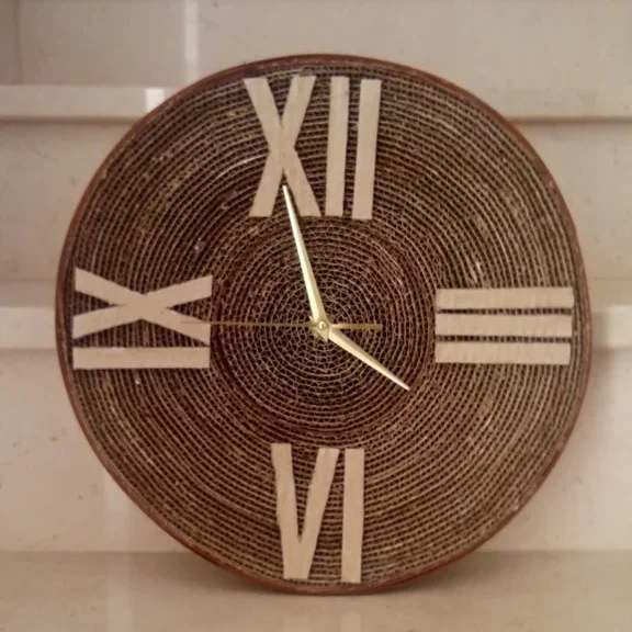 cardboard clock DIY