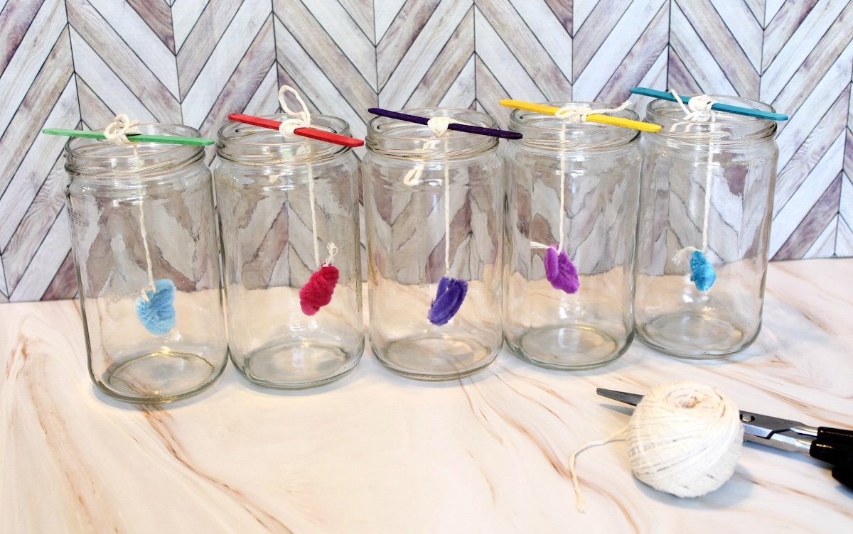 Suspending pipe cleaners in glass jars
